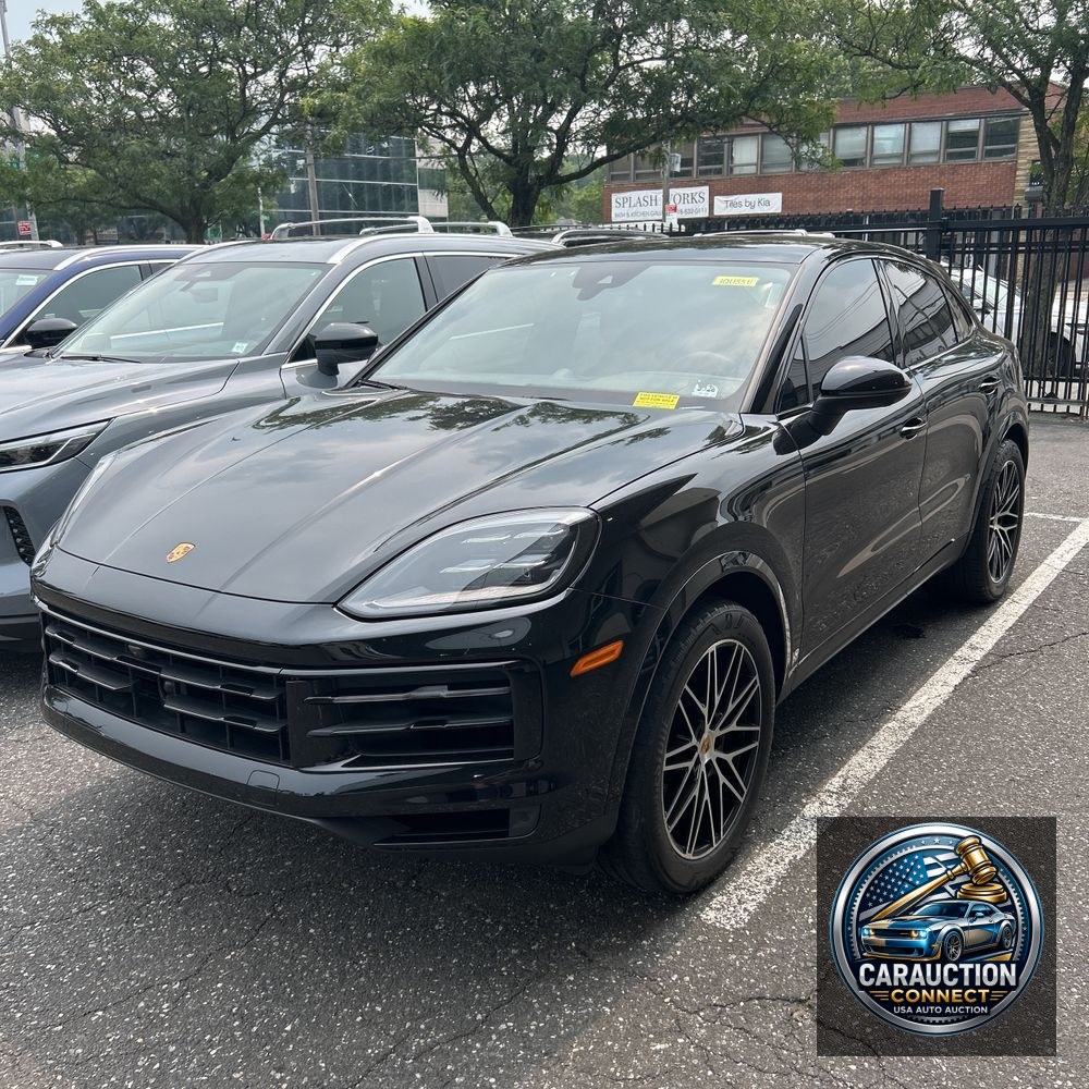 2024 Porsche Cayenne Base