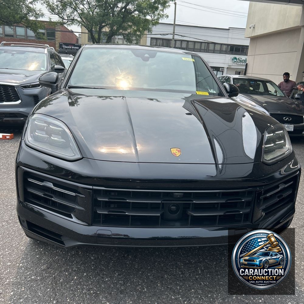 2024 Porsche Cayenne Base