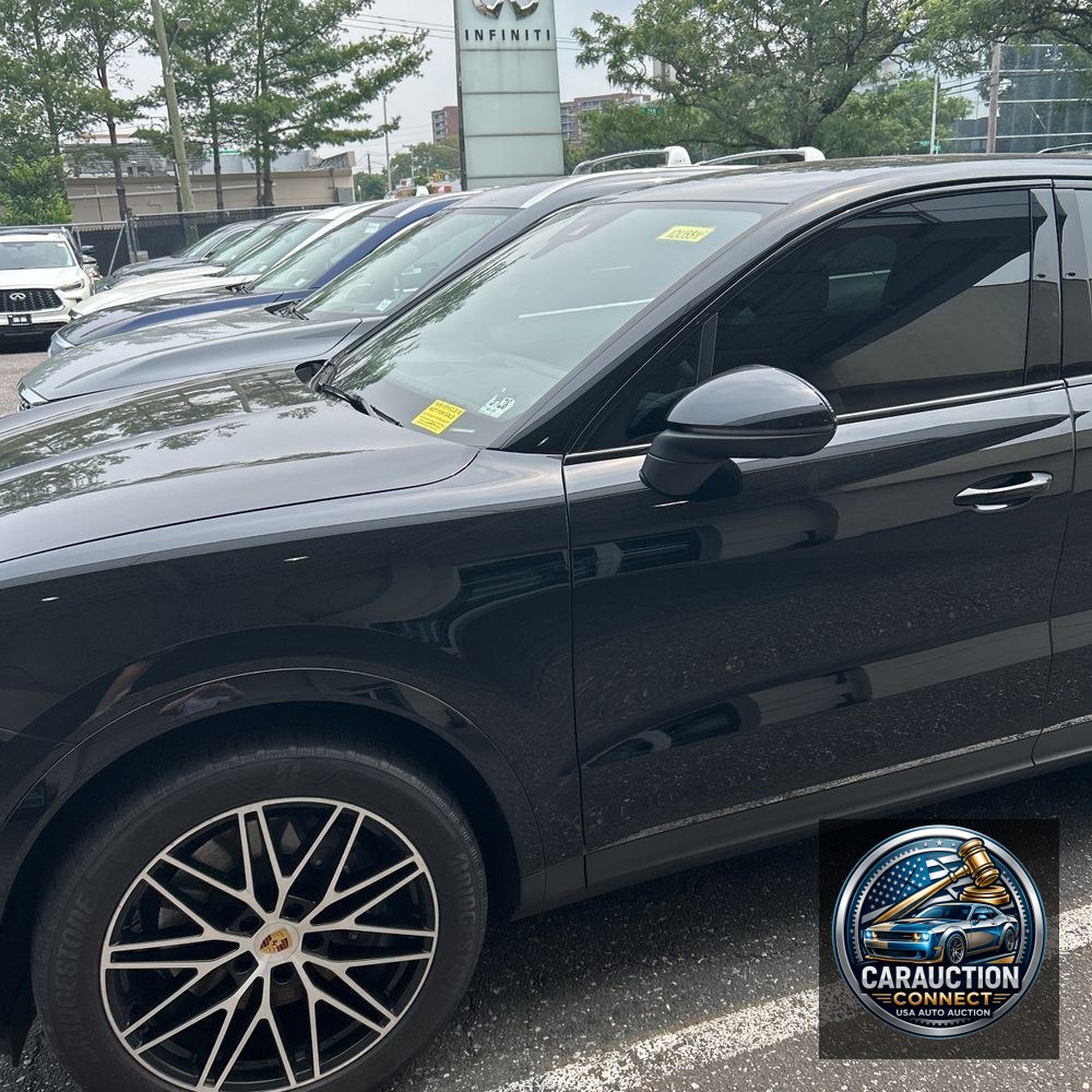 2024 Porsche Cayenne Base