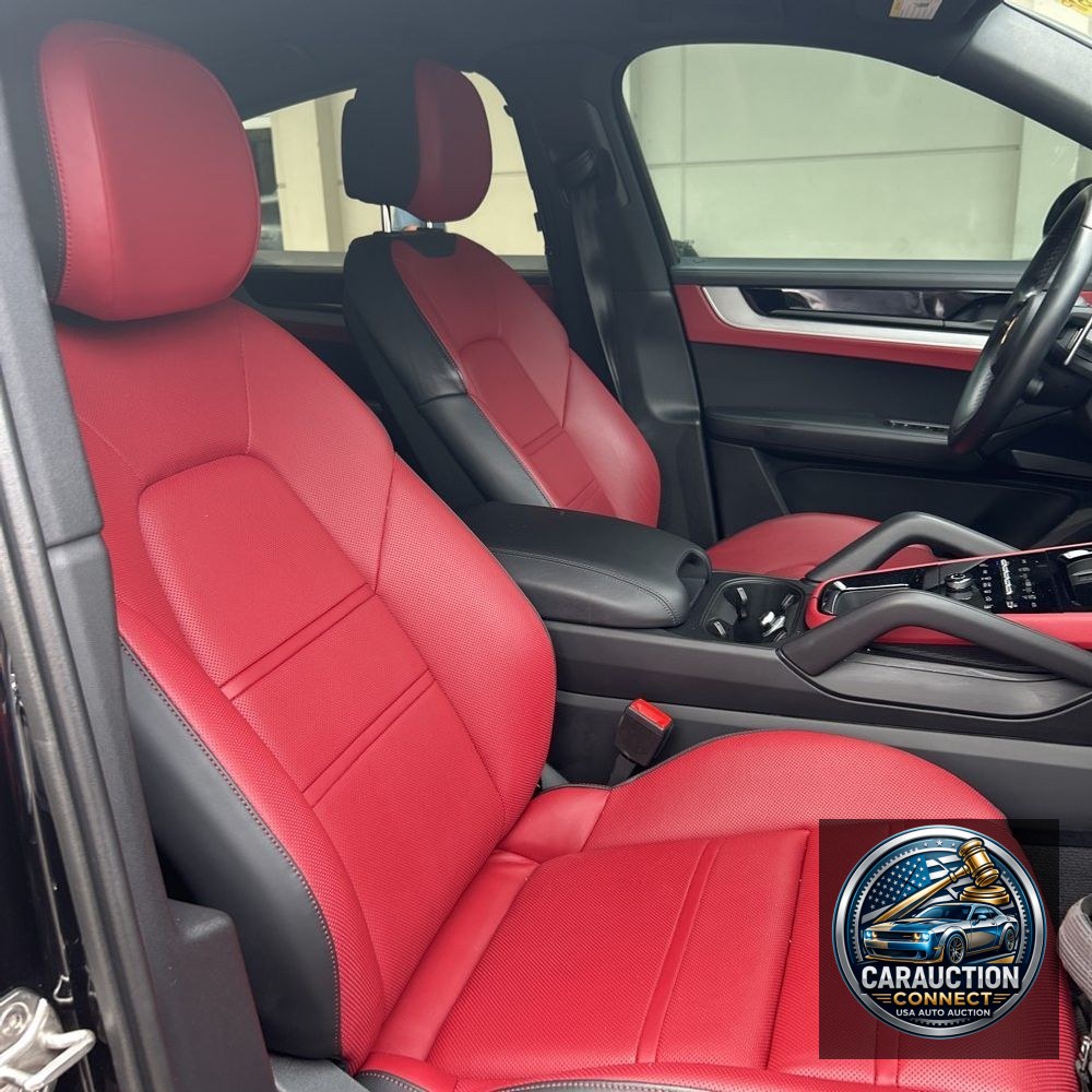 2024 Porsche Cayenne Base