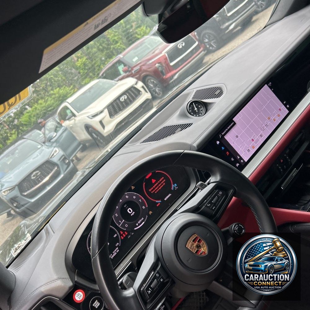 2024 Porsche Cayenne Base