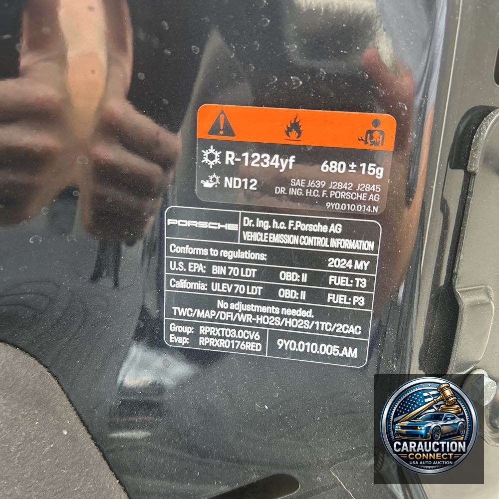 2024 Porsche Cayenne Base