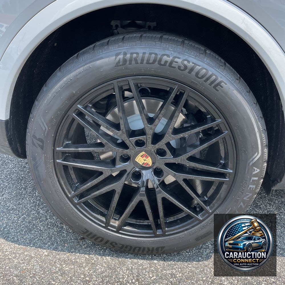 2025 Porsche Cayenne Coupe