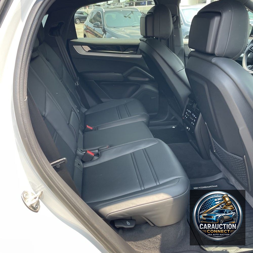 2025 Porsche Cayenne Coupe