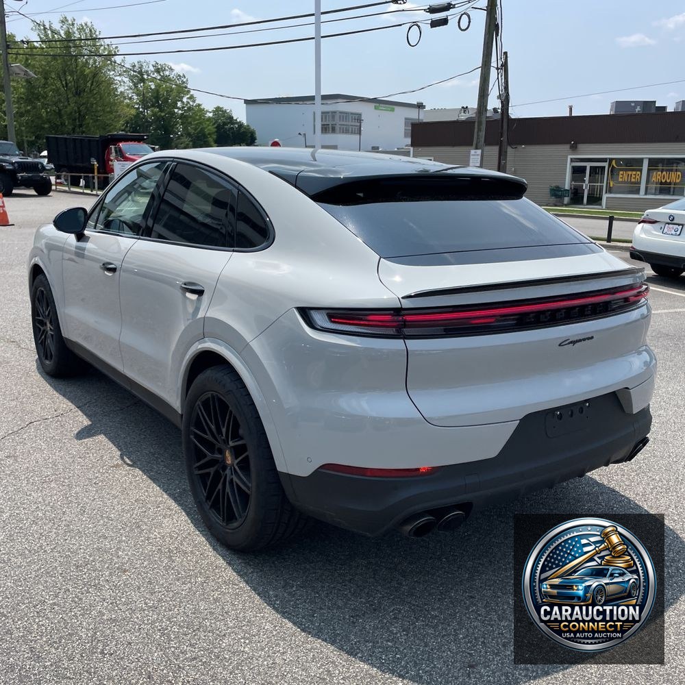 2025 Porsche Cayenne Coupe