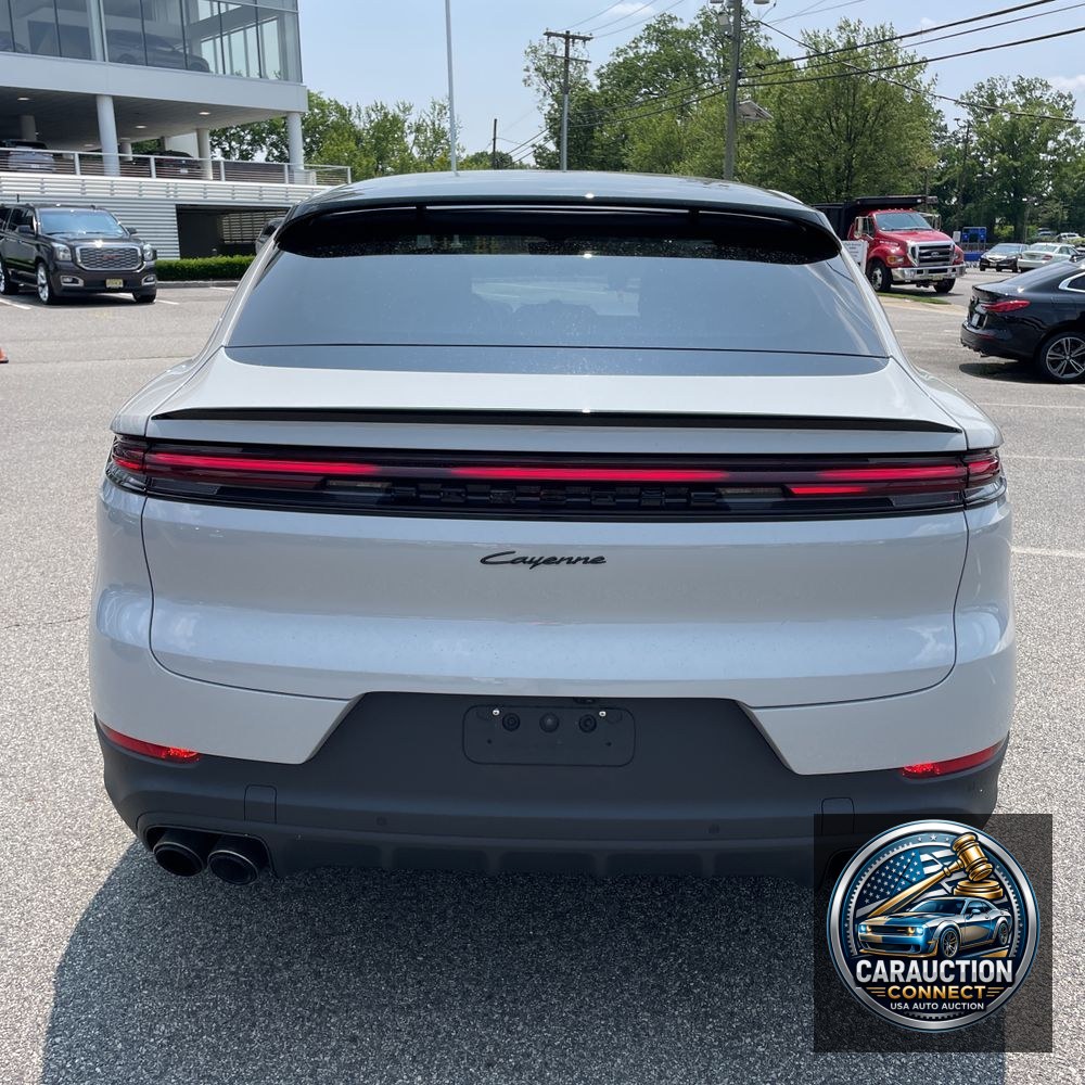 2025 Porsche Cayenne Coupe