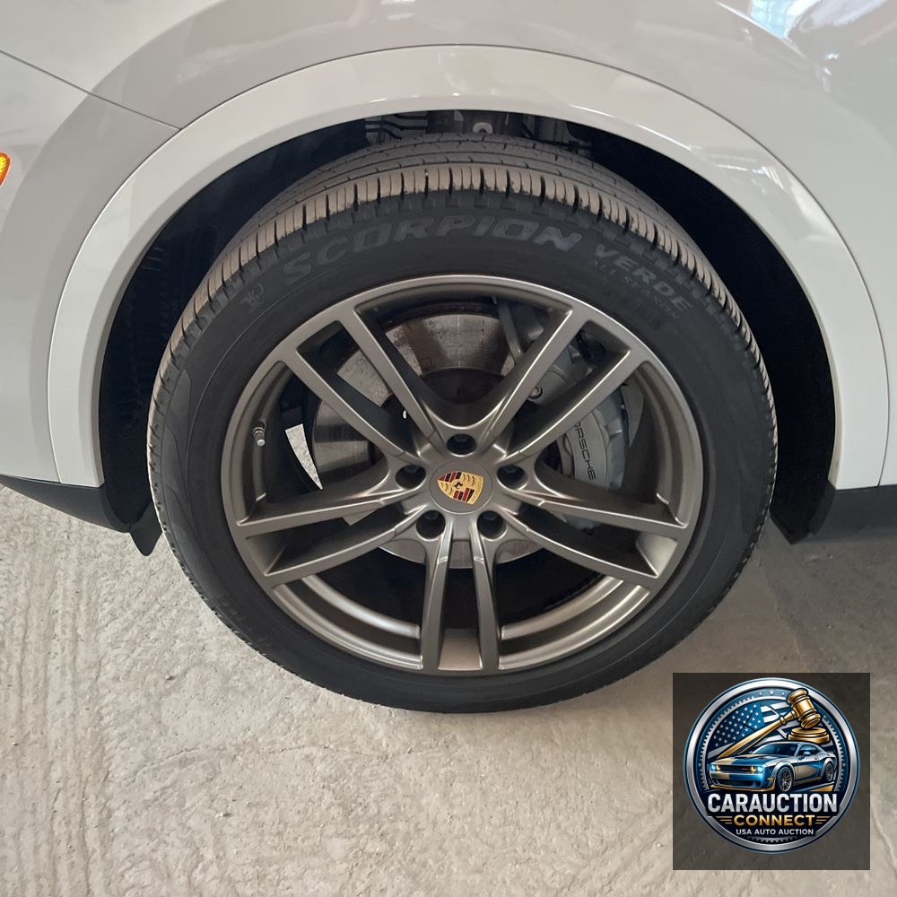2020 Porsche Cayenne S Coupe
