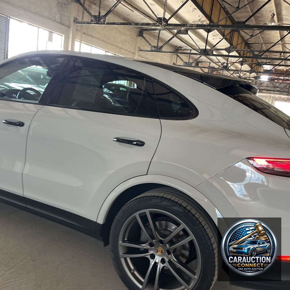 2020 Porsche Cayenne S Coupe