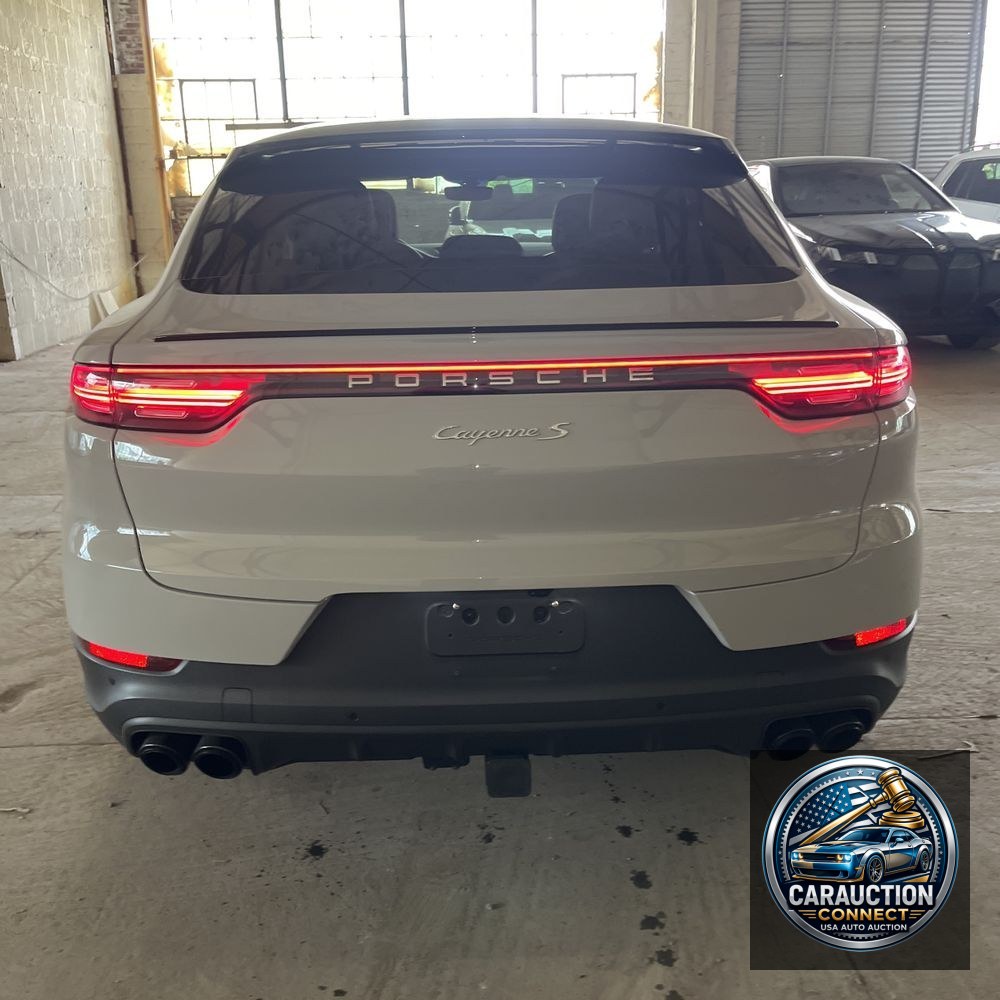 2020 Porsche Cayenne S Coupe