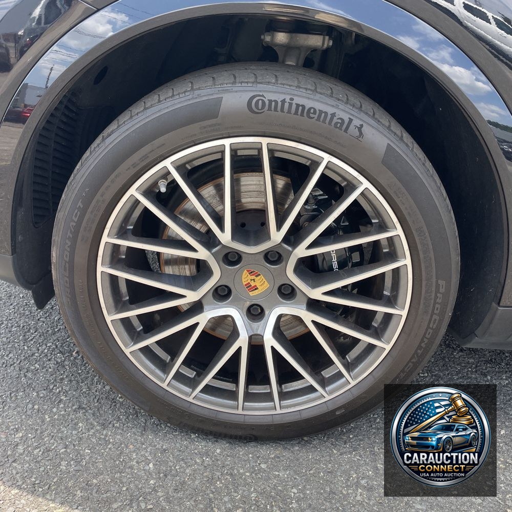 2022 Porsche Cayenne S Platinum Edition