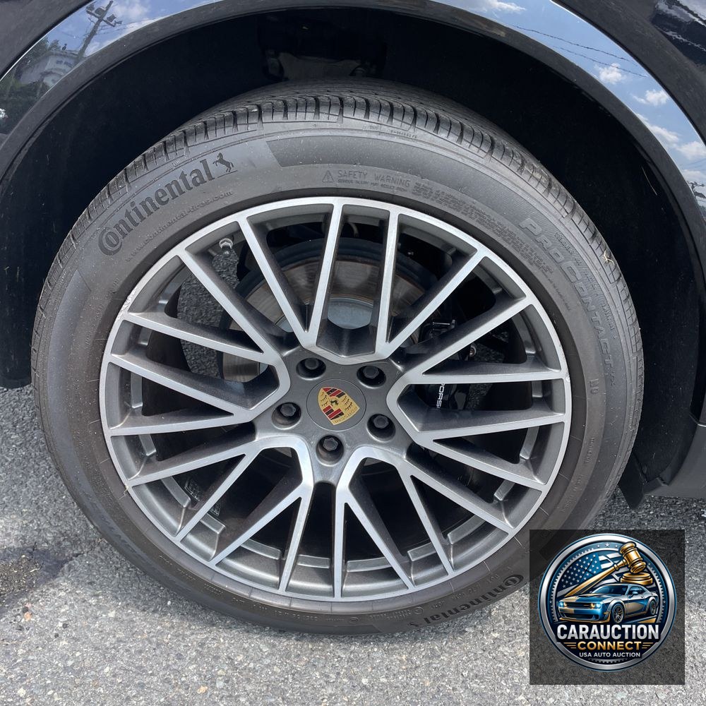 2022 Porsche Cayenne S Platinum Edition