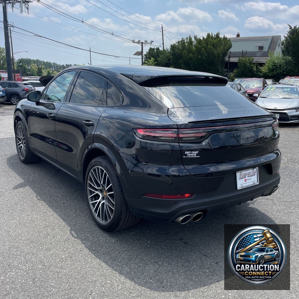 2022 Porsche Cayenne S Platinum Edition