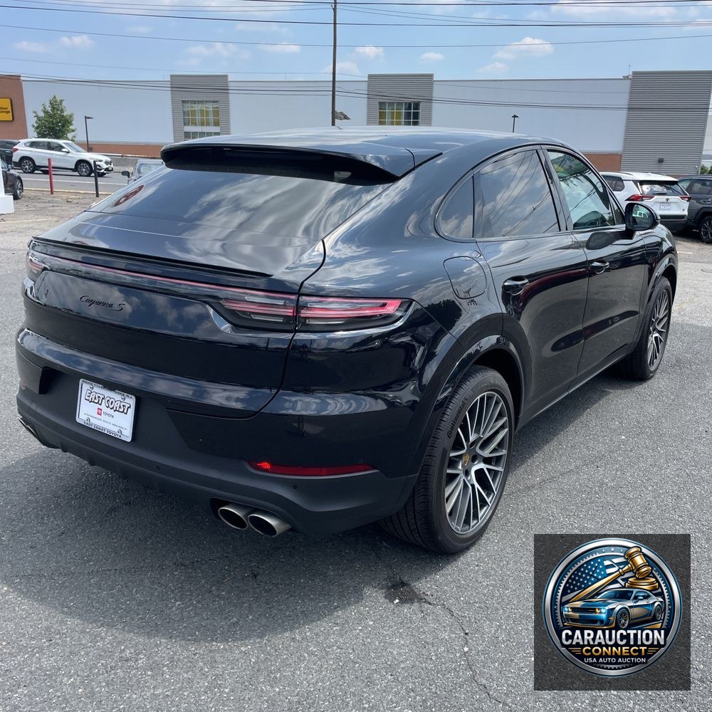 2022 Porsche Cayenne S Platinum Edition