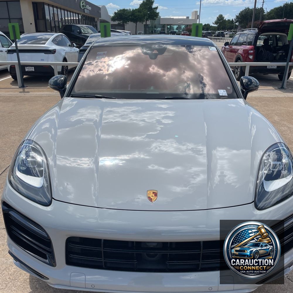 2022 Porsche Cayenne E-Hybrid Coupe
