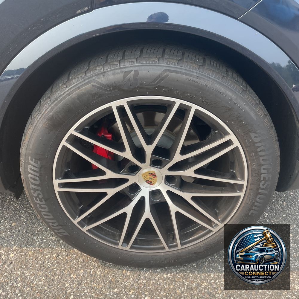 2024 Porsche Cayenne S