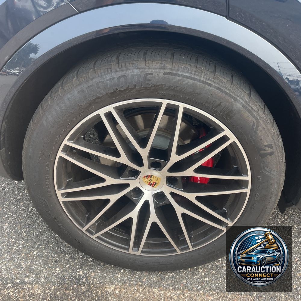 2024 Porsche Cayenne S