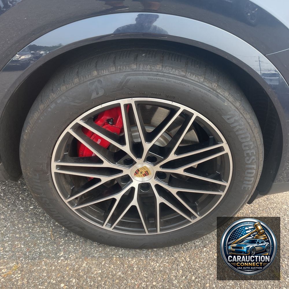 2024 Porsche Cayenne S