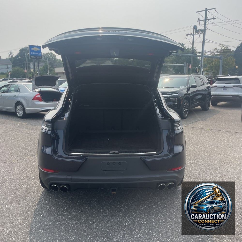 2024 Porsche Cayenne S