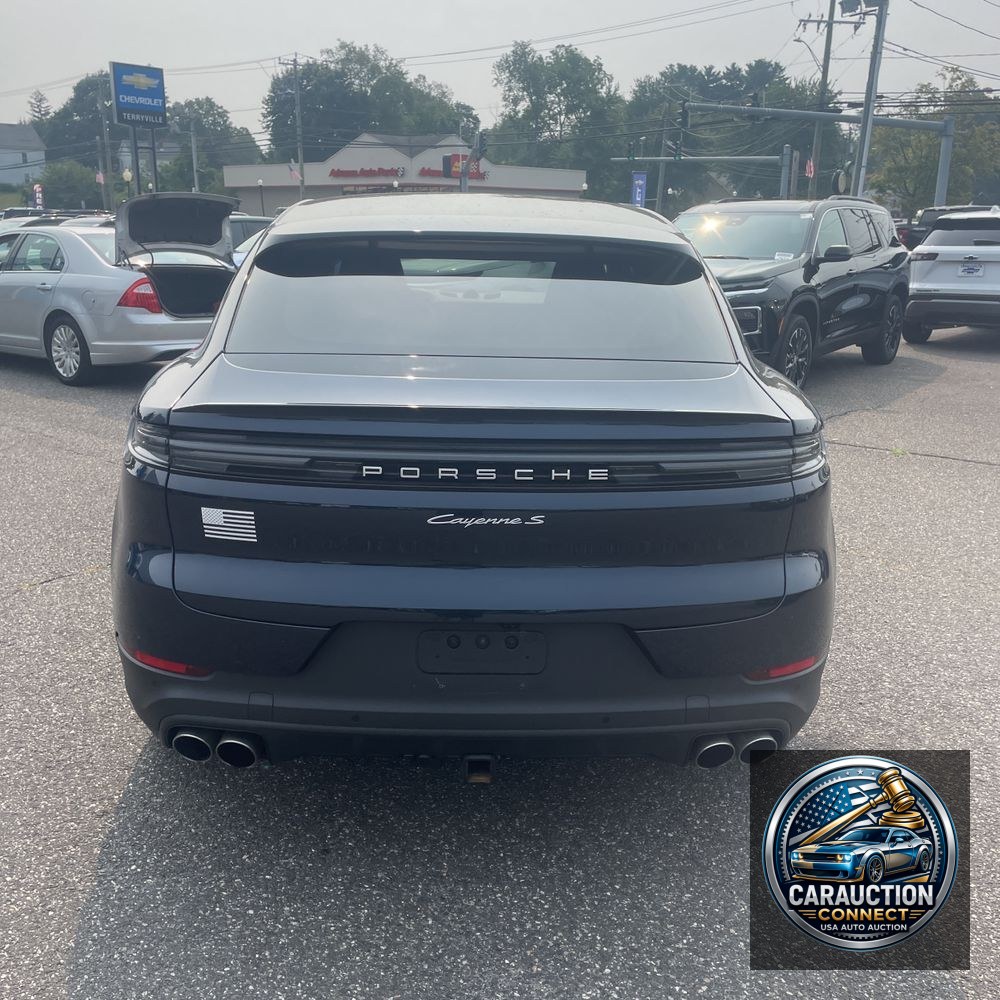 2024 Porsche Cayenne S
