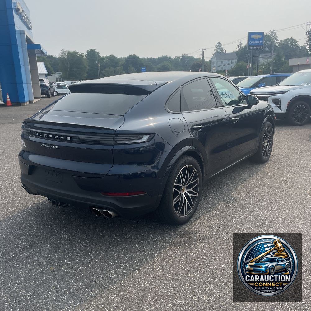 2024 Porsche Cayenne S