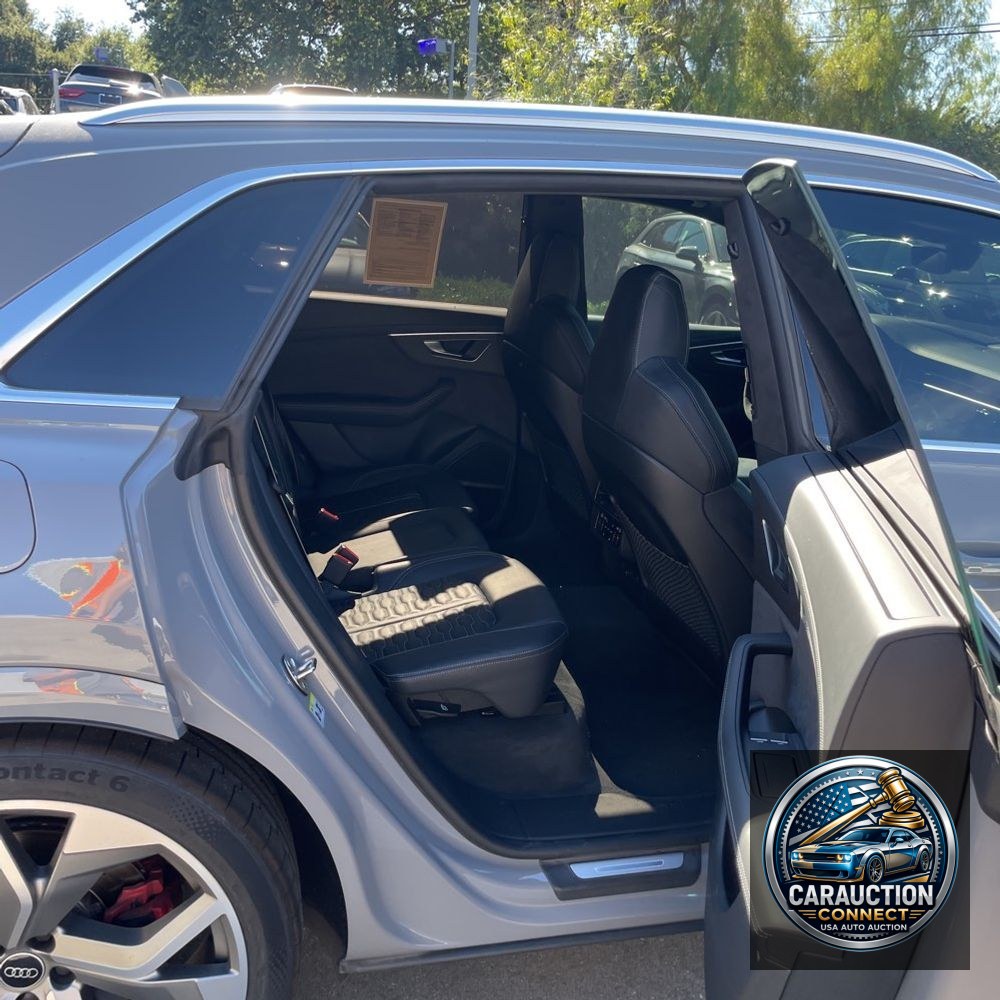 2023 Audi RS Q8