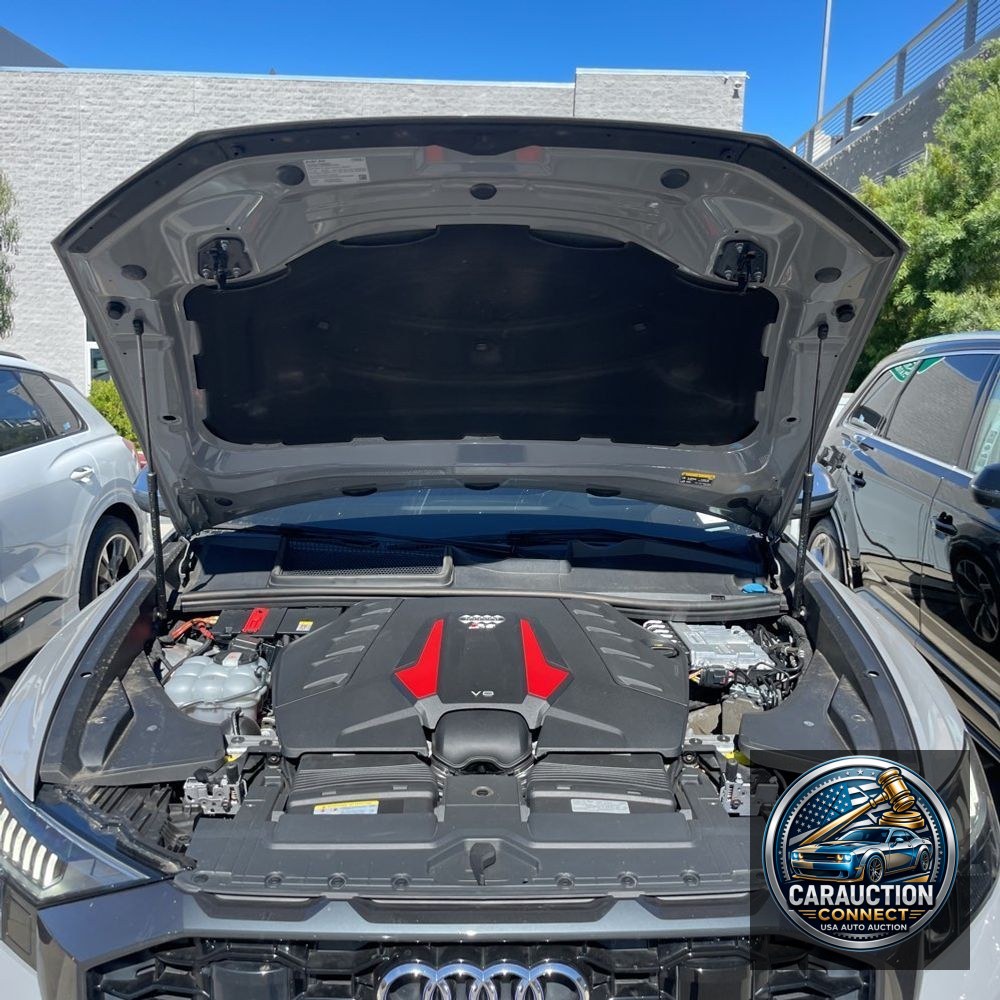 2023 Audi RS Q8