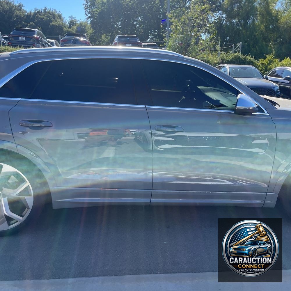 2023 Audi RS Q8