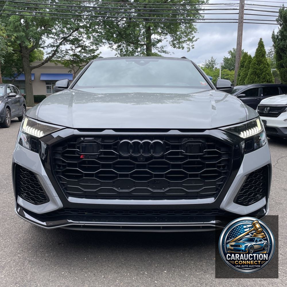 2024 Audi RS Q8 Base