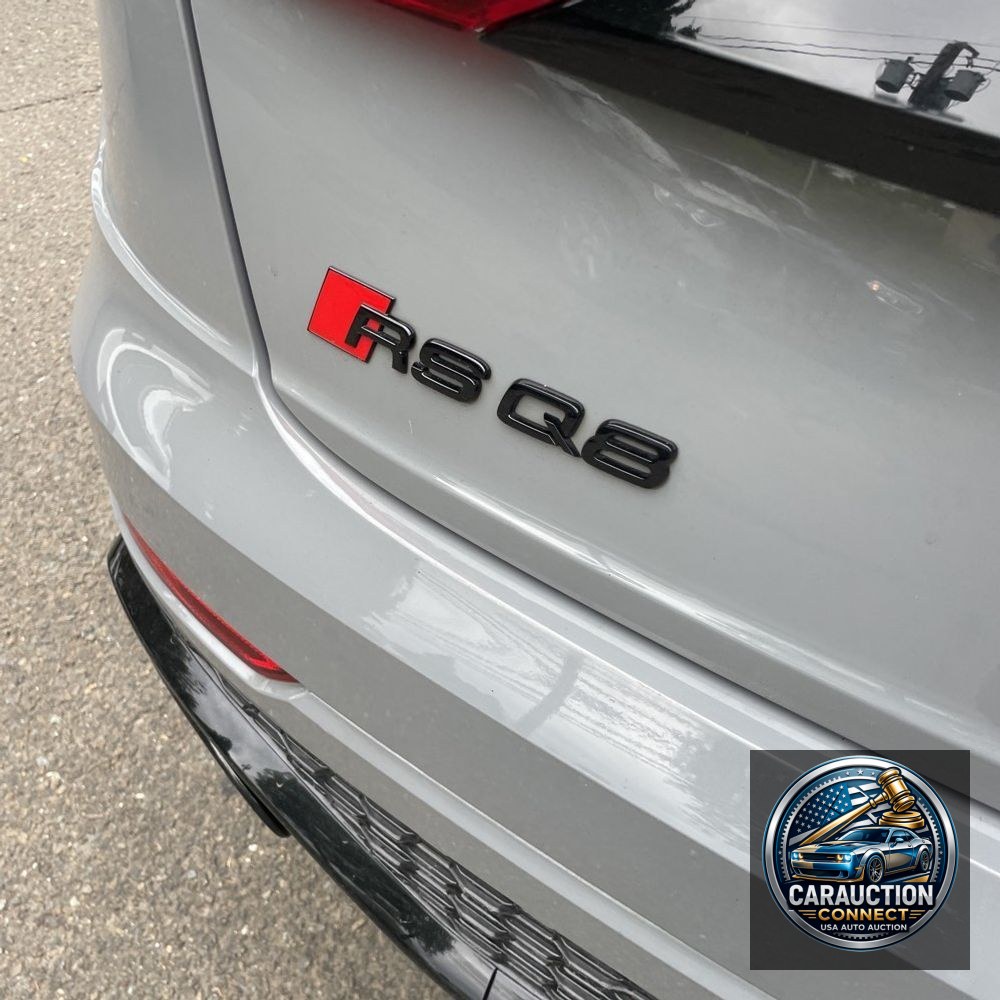 2024 Audi RS Q8 Base
