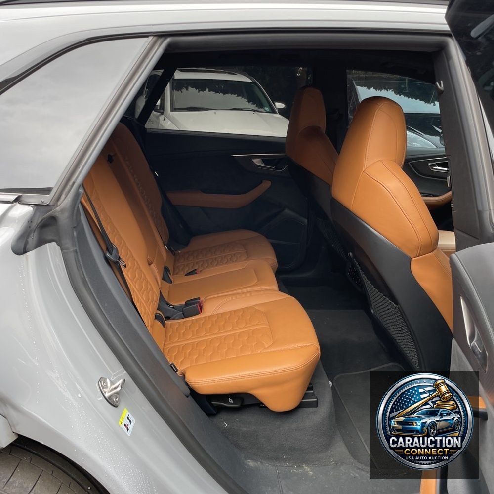 2024 Audi RS Q8 Base