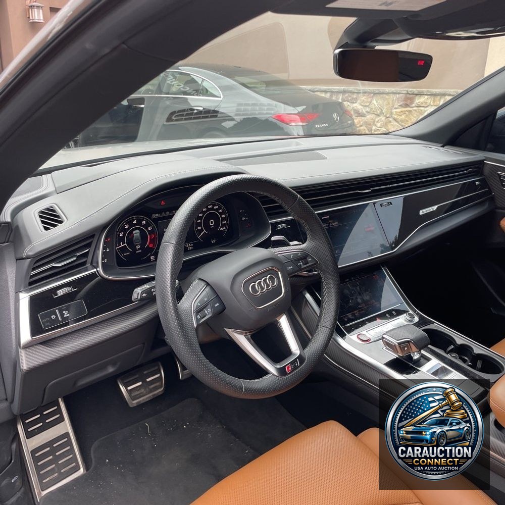 2024 Audi RS Q8 Base