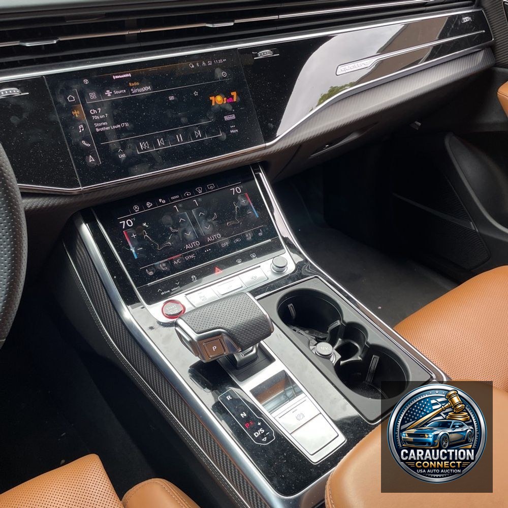 2024 Audi RS Q8 Base