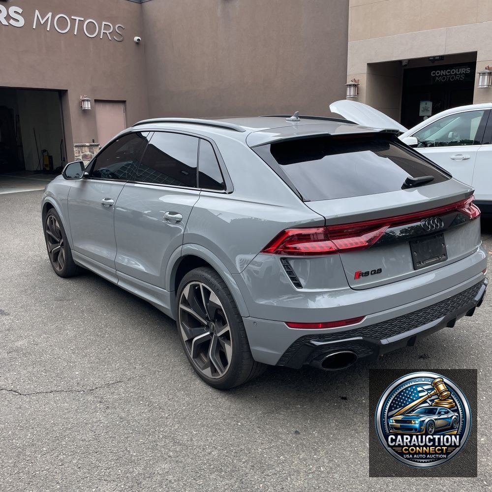 2024 Audi RS Q8 Base