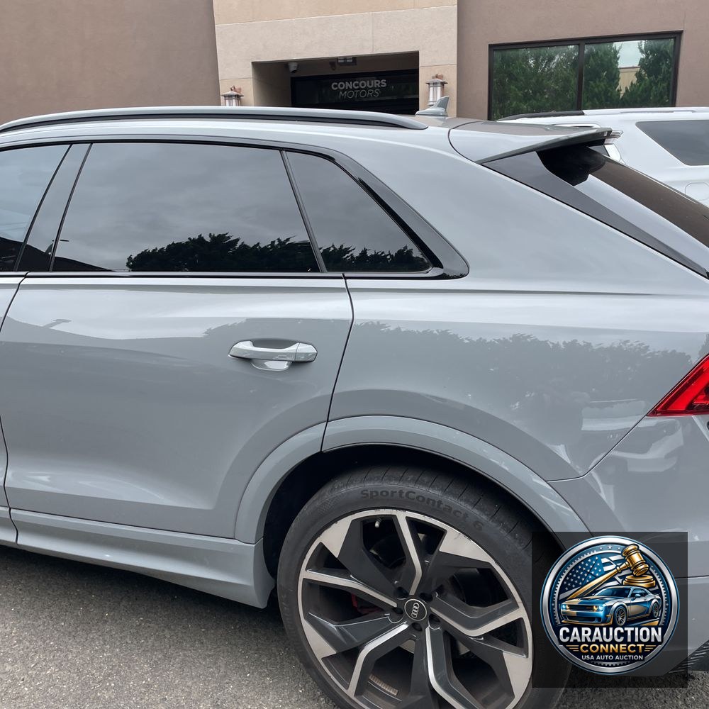 2024 Audi RS Q8 Base