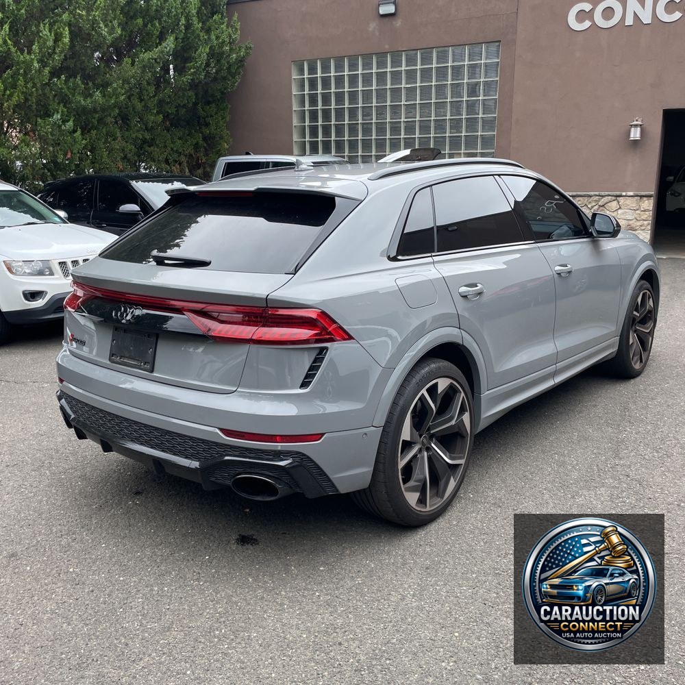 2024 Audi RS Q8 Base