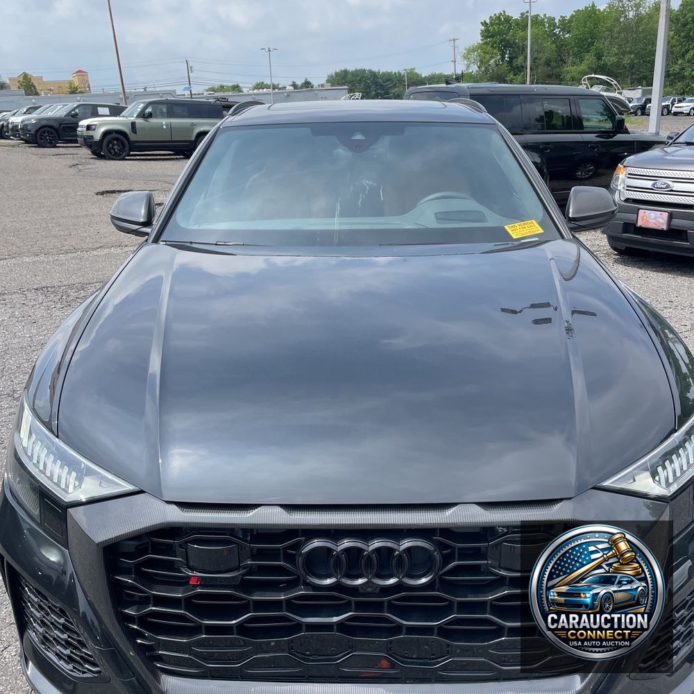 2024 Audi RS Q8 Base