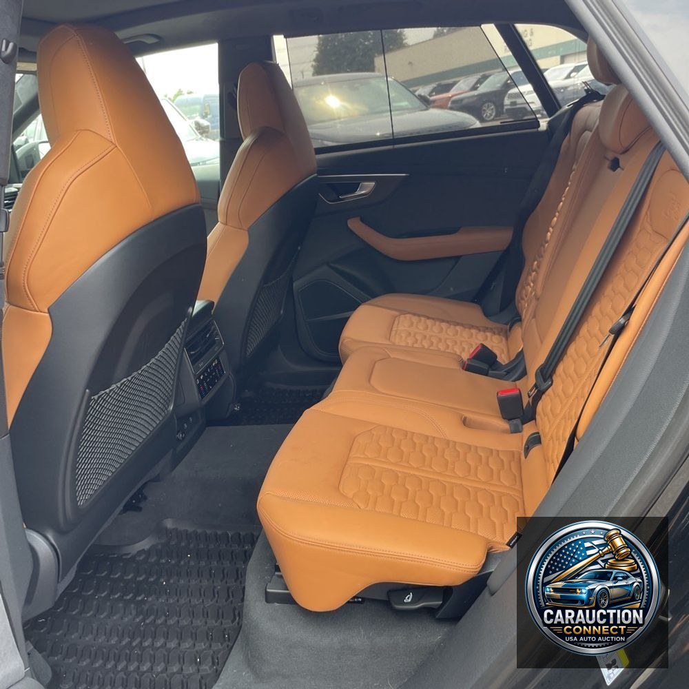 2024 Audi RS Q8 Base