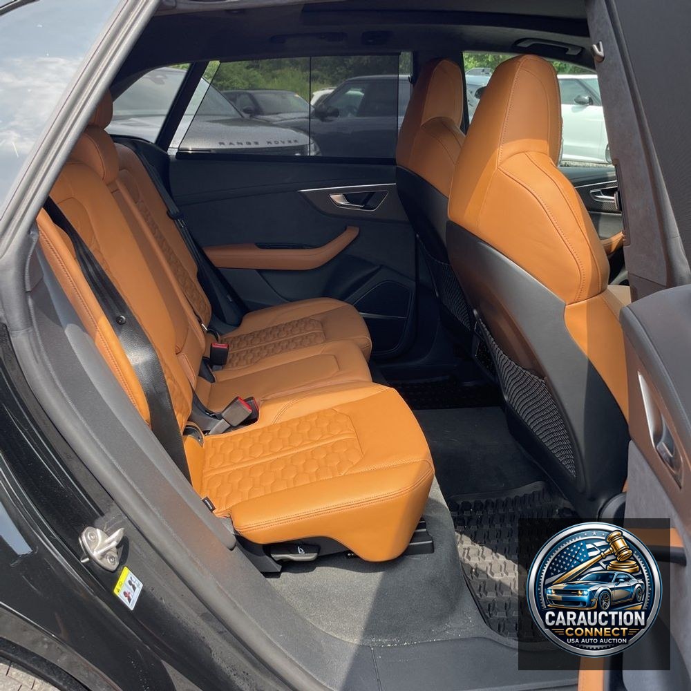 2024 Audi RS Q8 Base