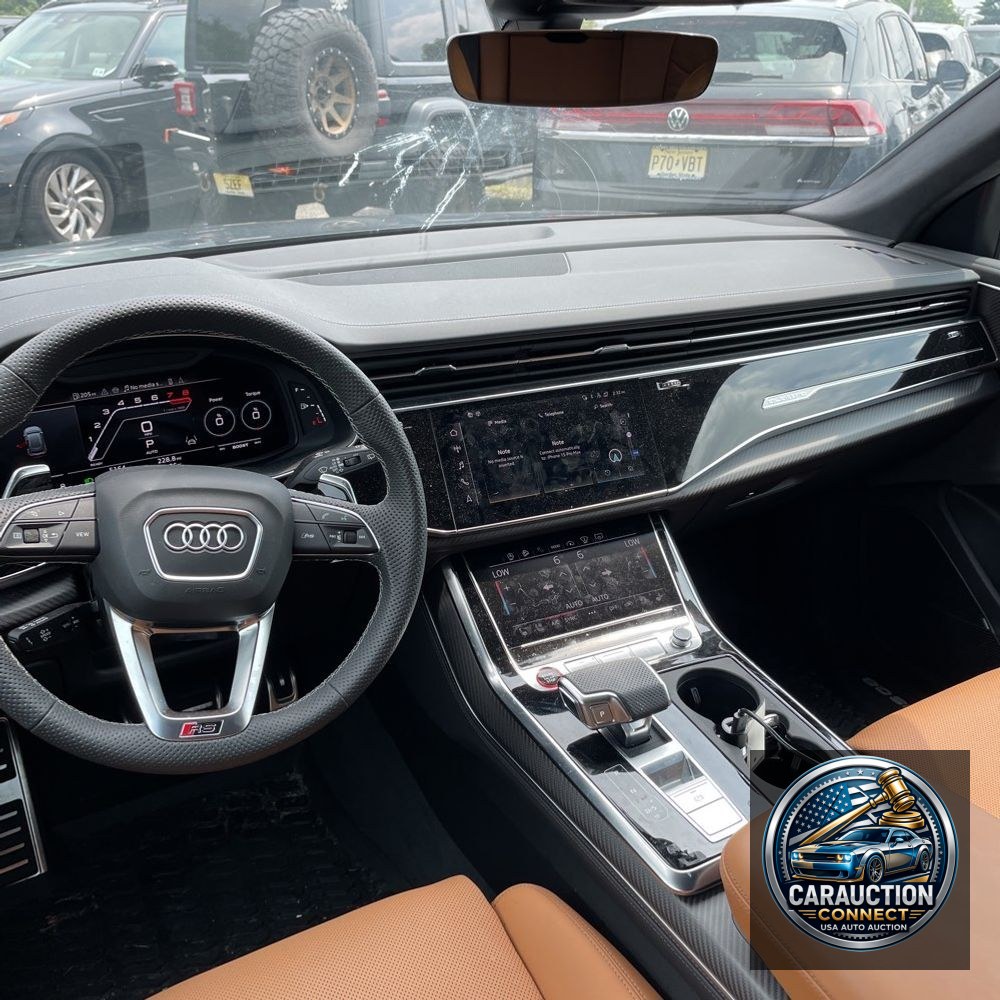 2024 Audi RS Q8 Base