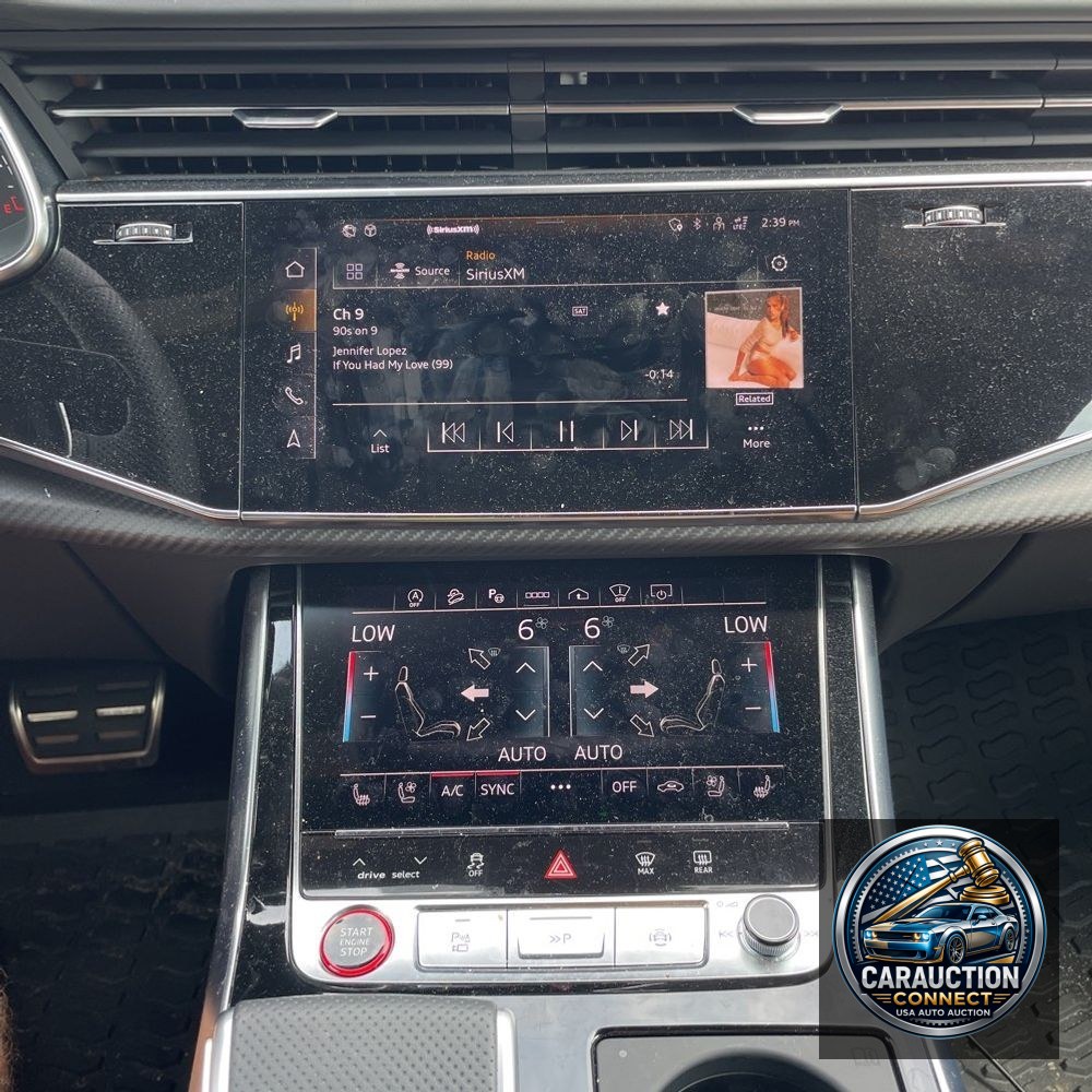 2024 Audi RS Q8 Base
