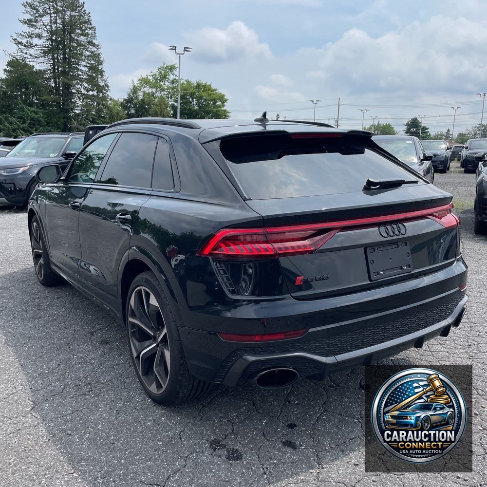 2024 Audi RS Q8 Base