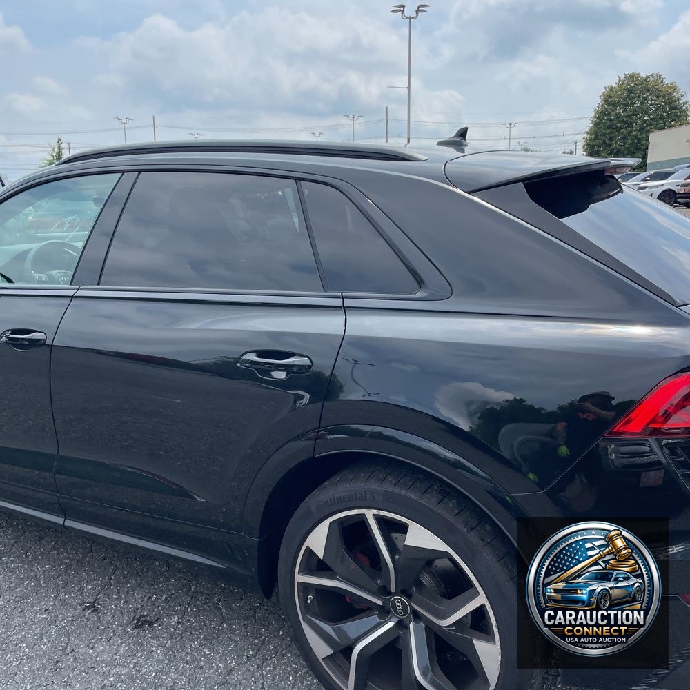 2024 Audi RS Q8 Base