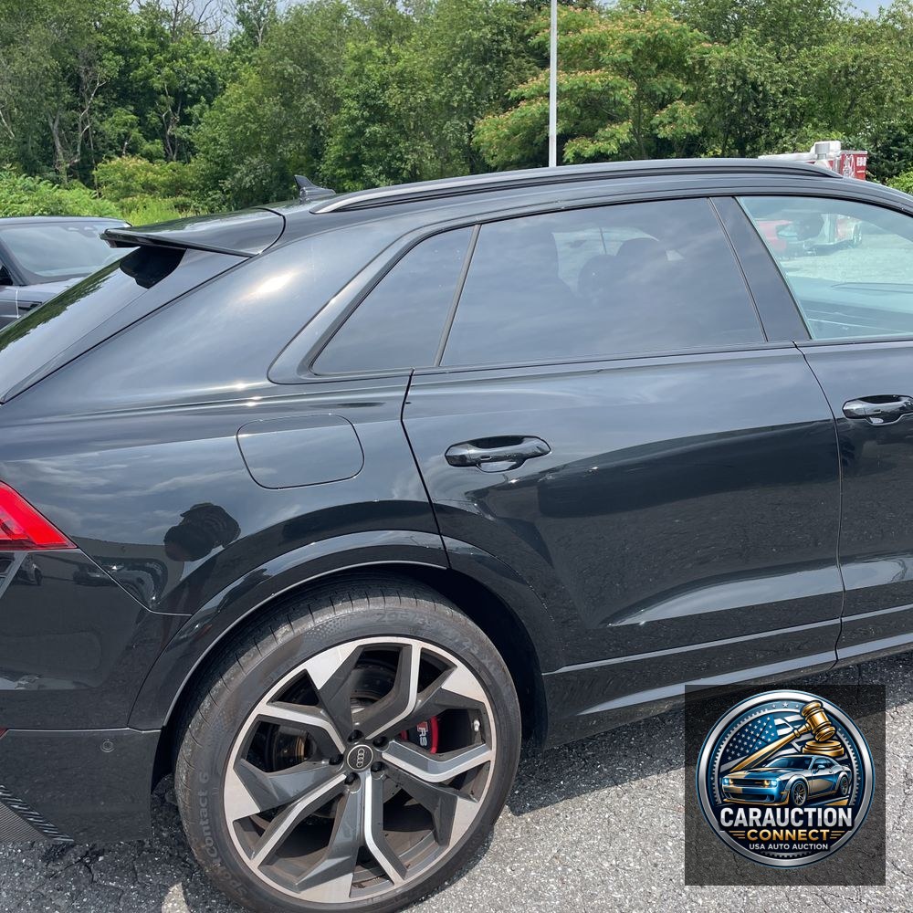 2024 Audi RS Q8 Base