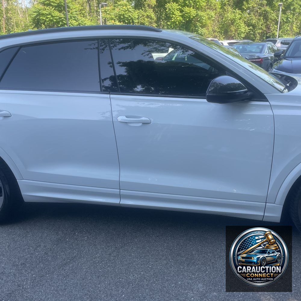 2024 Audi RS Q8 Base