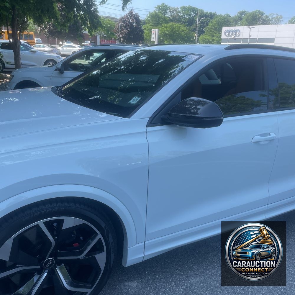 2024 Audi RS Q8 Base