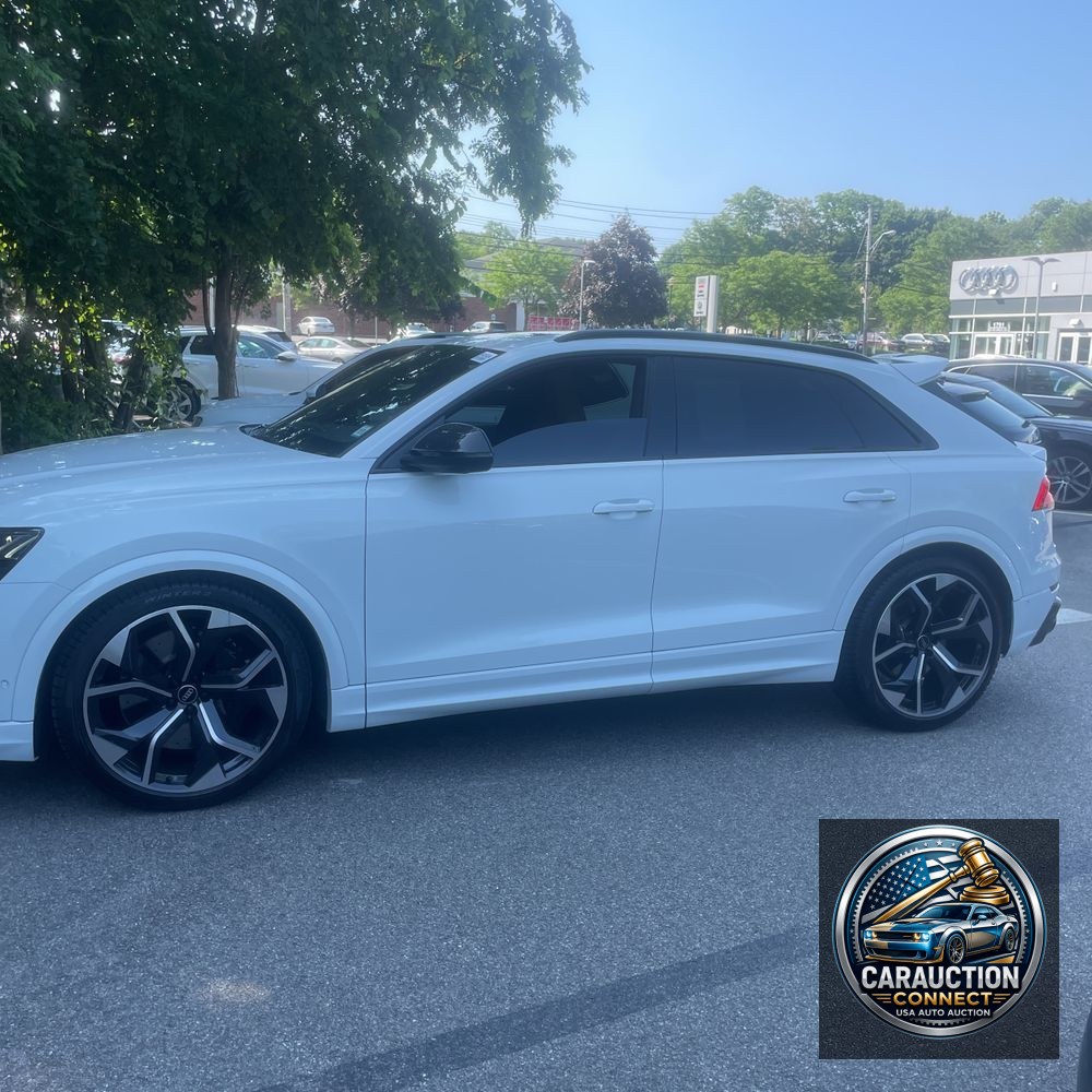 2024 Audi RS Q8 Base