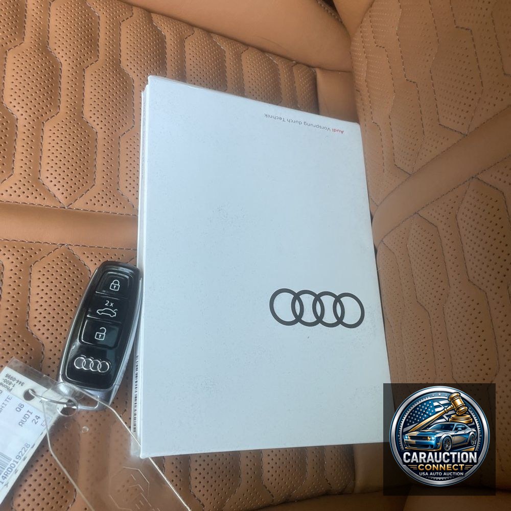 2024 Audi RS Q8 Base
