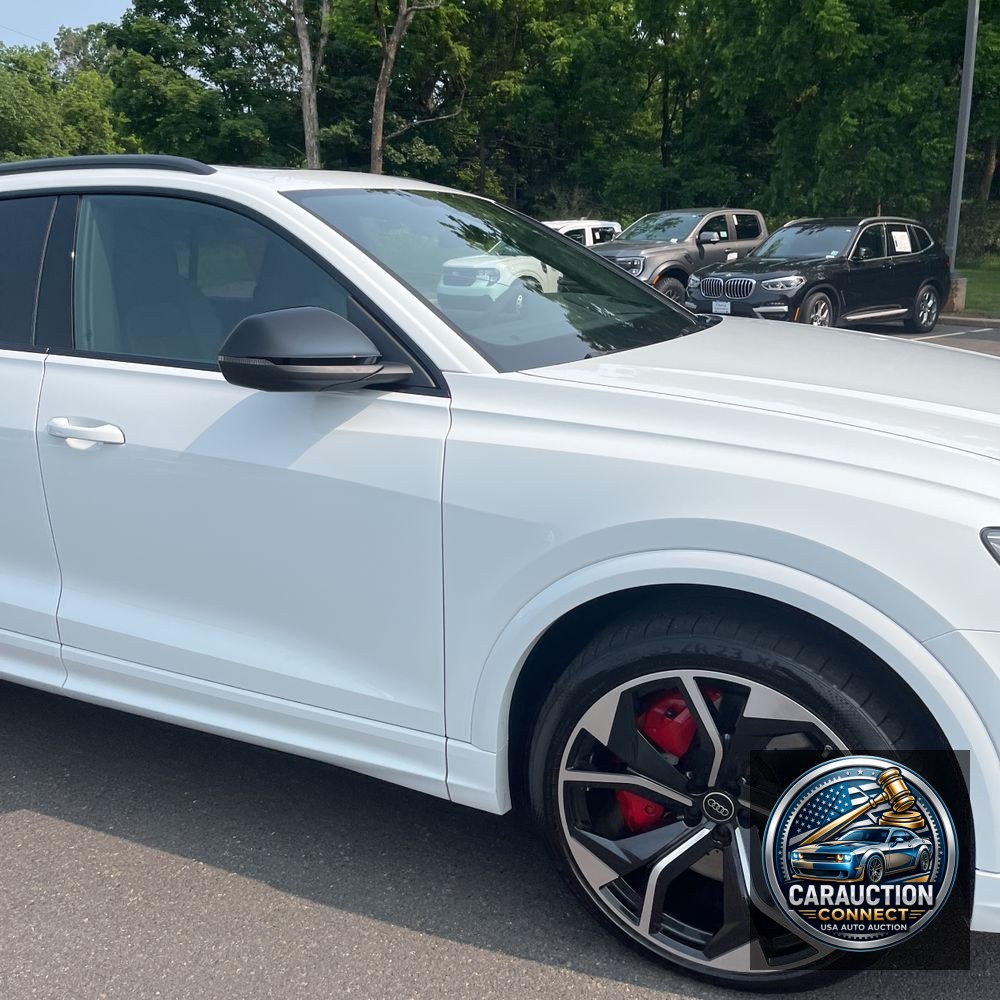 2024 Audi RS Q8 Base
