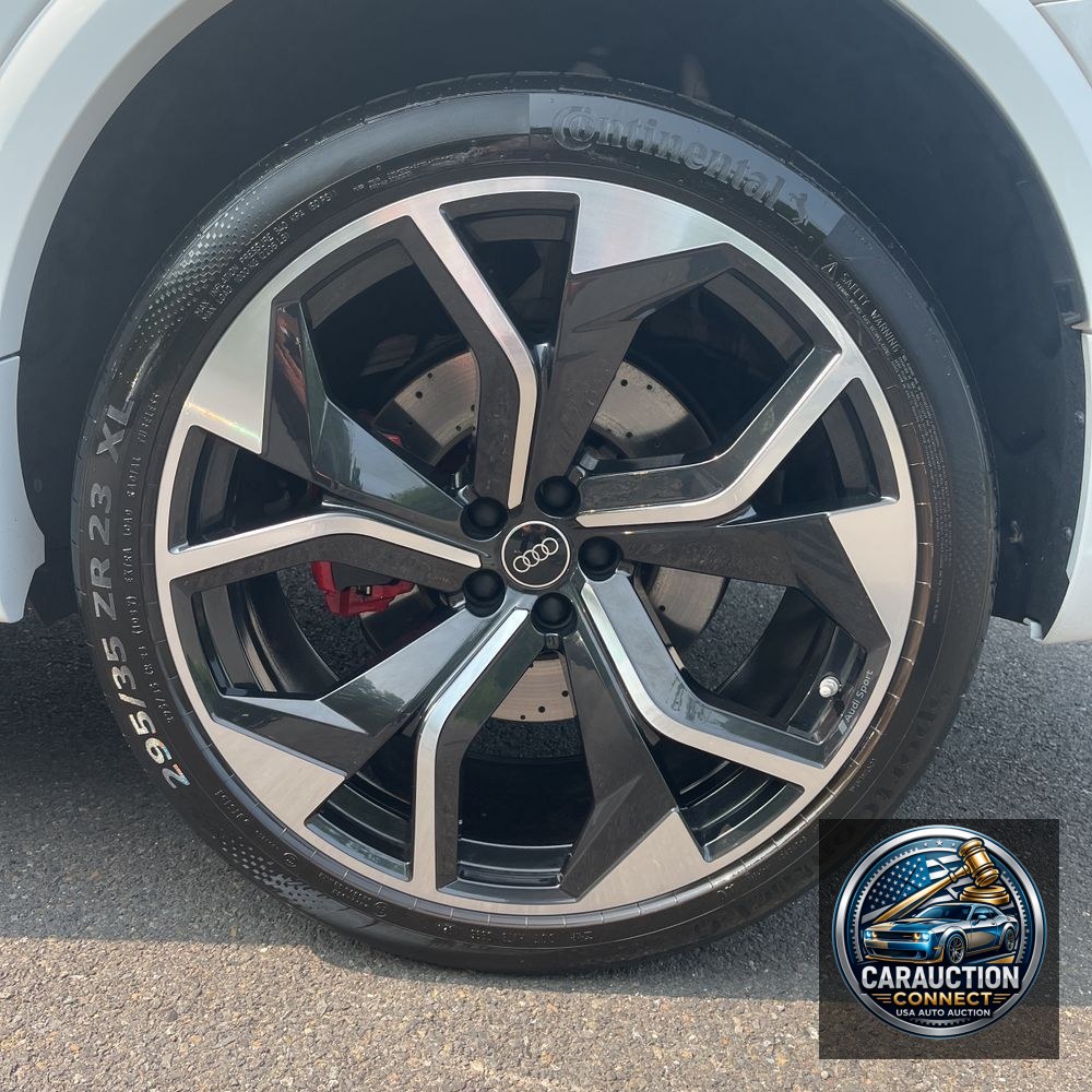 2024 Audi RS Q8 Base