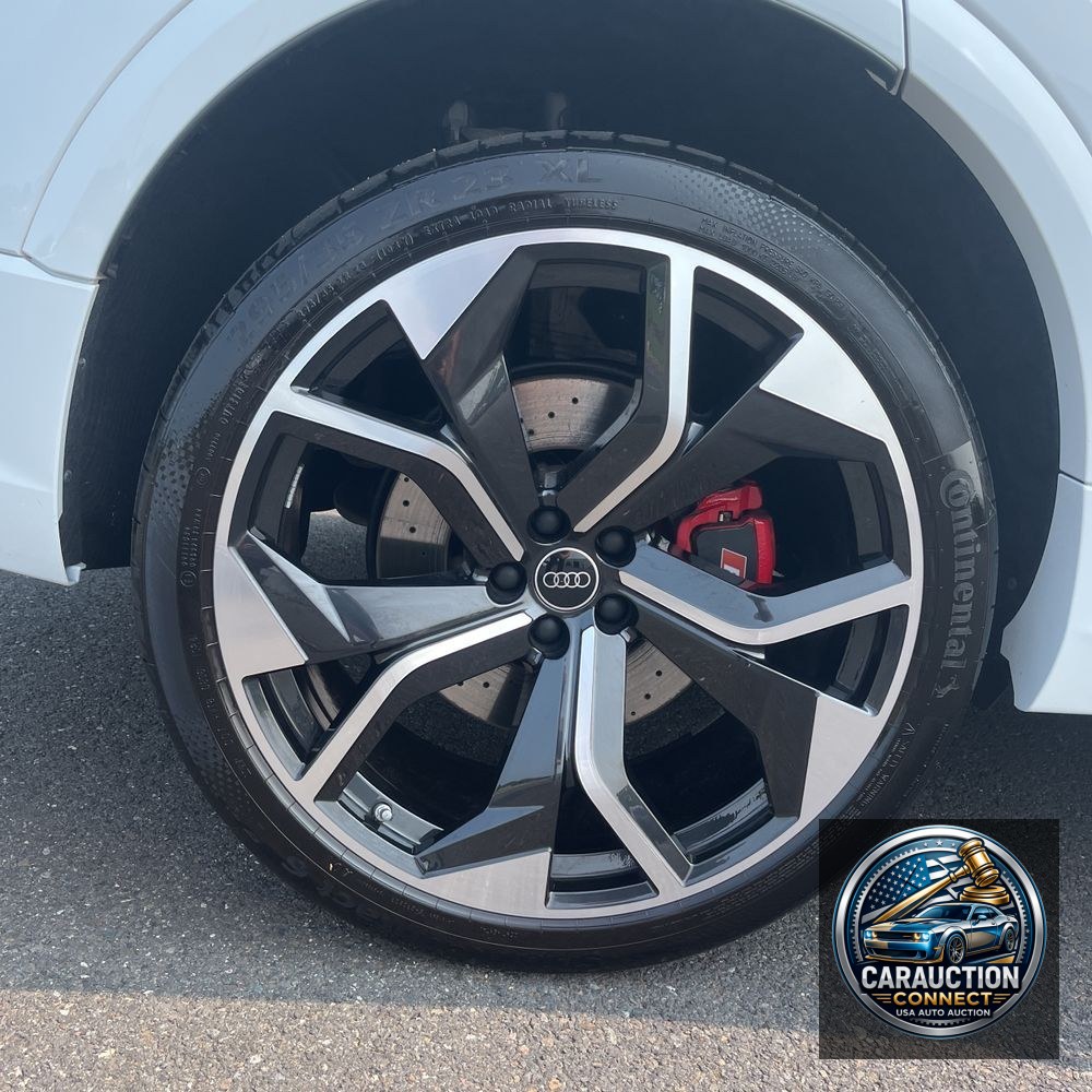 2024 Audi RS Q8 Base
